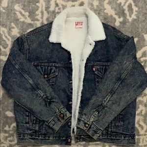Vintage Levi’s Dark Blue Acid Wash Sherpa Jacket